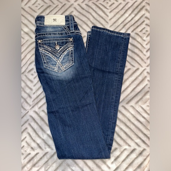 Miss Me Straight leg Jeans - Picture 1 of 8